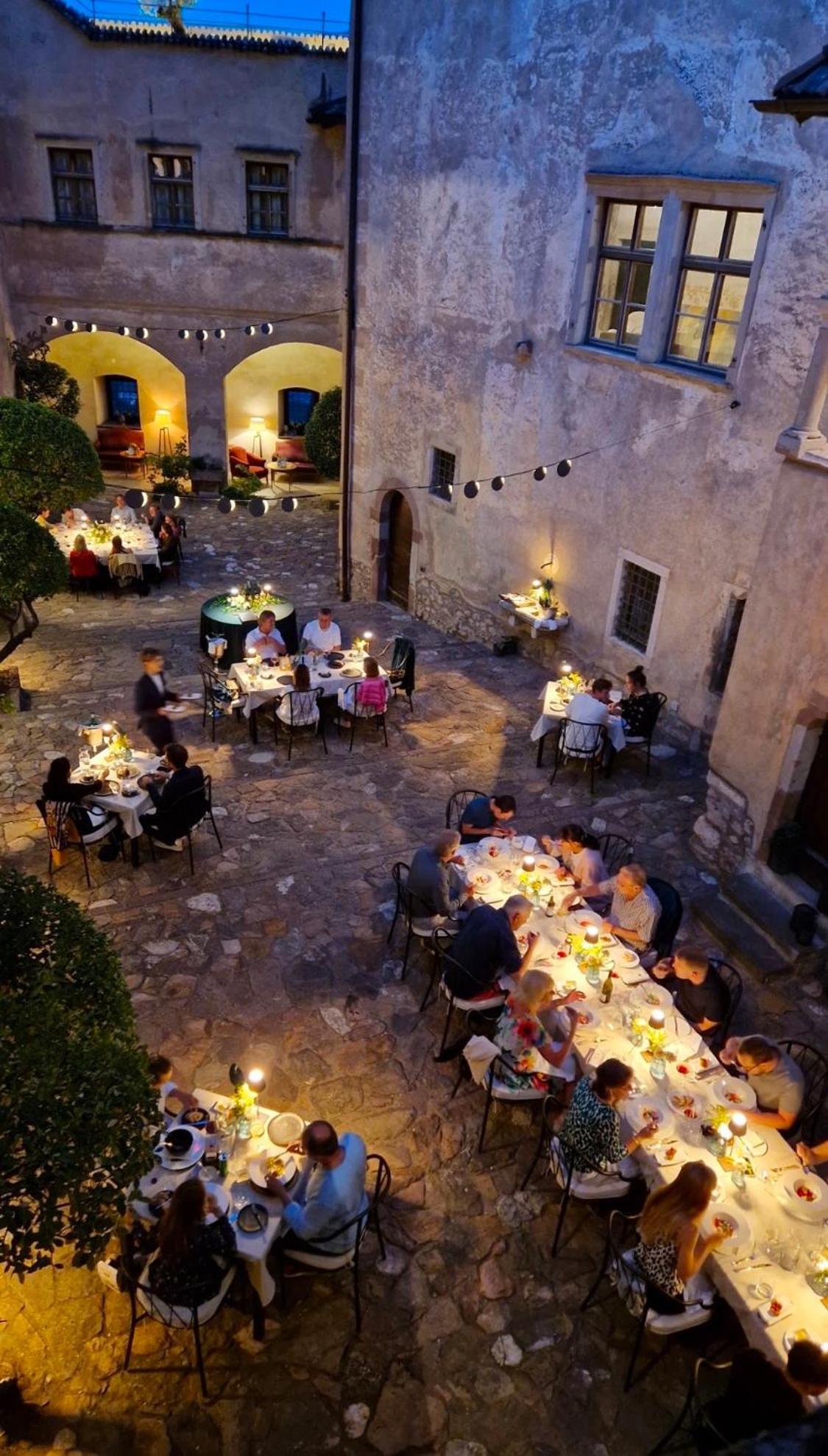 Schloss Freudenstein أبيانو سولاّ ستراذا المظهر الخارجي الصورة